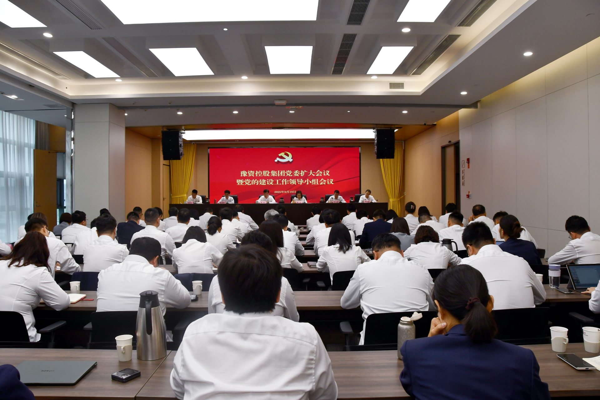 圖片1(2).png 圖片1(2).png